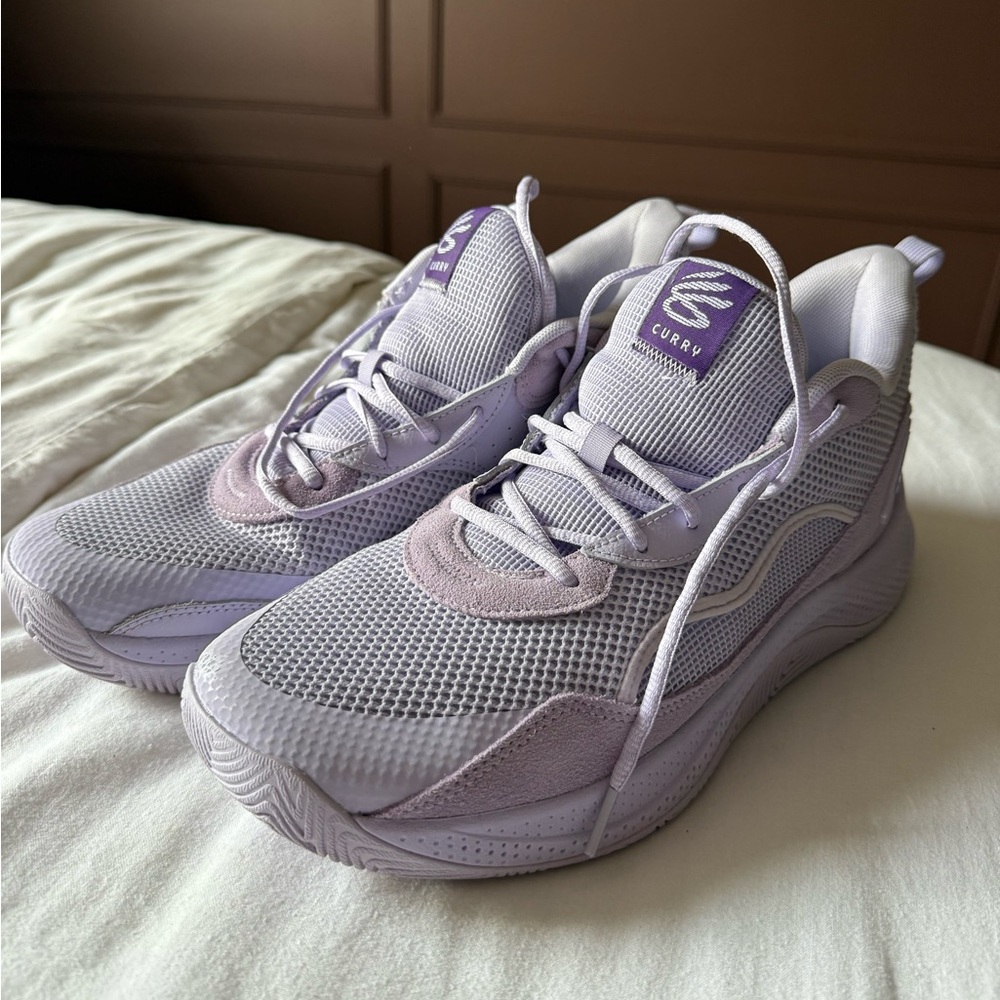 Curry 3Z 24 Basketball Shoes - Great Condition!